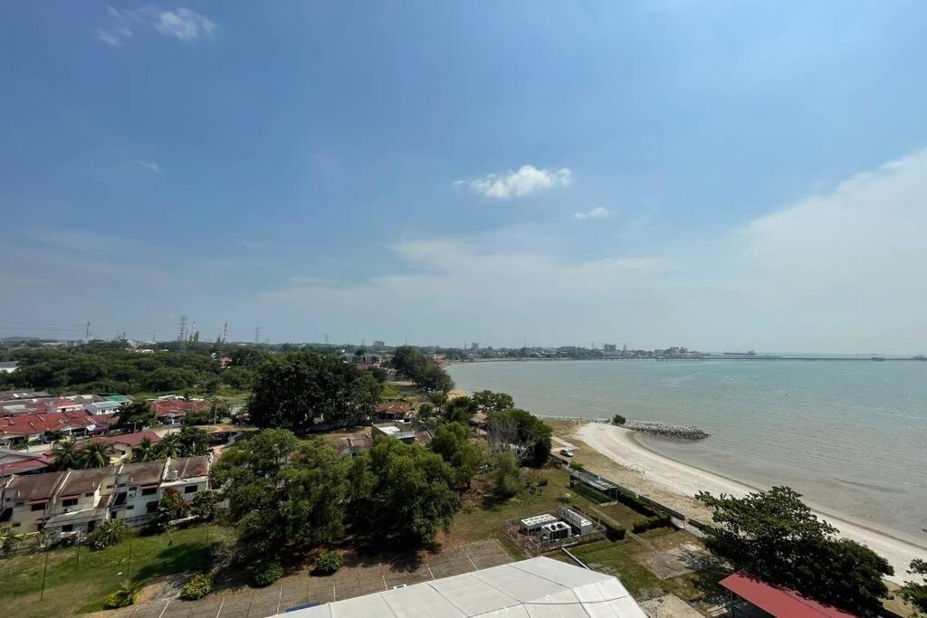Port Dickson Resort -Glory Beach Resort Seaview Unit 2 Bedroom Exterior photo